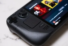 Valve展示SteamDeckOLED549美元可购买更好的屏幕电池等